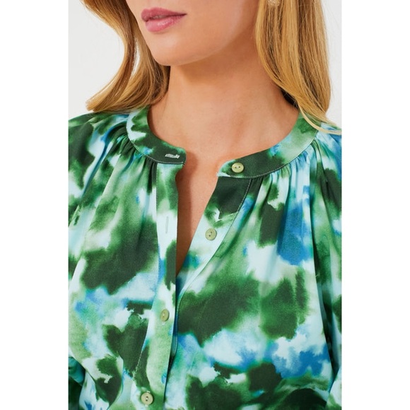 TUCKERNUCK Deep Lagoon Luca Puff Sleeve Button Down Blouse $178 - Picture 3 of 16